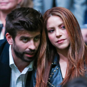Gerard Piqué et la chanteuse Shakira officialisent leur séparation après douze ans de relation.