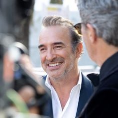 Exclusif - Jean Dujardin avant la montée des marches de "L'innocent" lors du 75ème Festival International du Film de Cannes, le 24 mai 2022. Justin Personnaz/Bestimage 