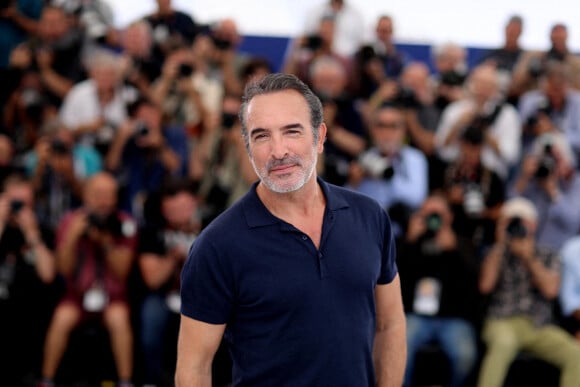 Jean Dujardin au photocall du film "Novembre" lors du 75e Festival International du Film de Cannes © Dominique Jacovides/Bestimage 