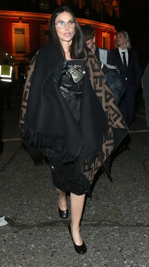 Demi Moore à la sortie de l'After-Party des British Fashion Awards au Royal Albert Hall de Londres, Royaume Uni, le 29 novembre 2021. 