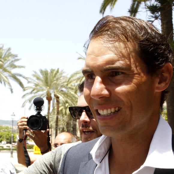 Rafael Nadal lors d'une cérémonie de reconnaissance de sa carrière sportive après avoir remporté son 14ème Roland Garros, au Consolat de Mar, à Palma de Majorque, Espagne, le 15 juin 2022. 