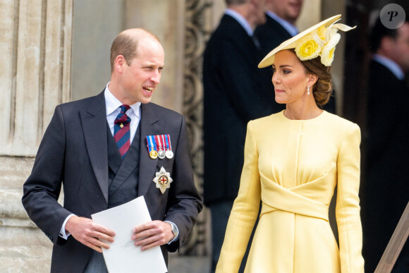Le prince William, duc de Cambridge, et Catherine (Kate) Middleton, duchesse de Cambridge lors de la messe célébrée à la cathédrale Saint-Paul de Londres, dans le cadre du jubilé de platine (70 ans de règne) de la reine Elisabeth II d'Angleterre. Londres, le 3 juin 2022. 