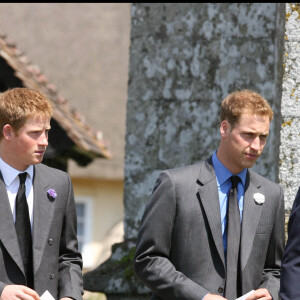 Le Prince Harry et le Prince William en 2006.