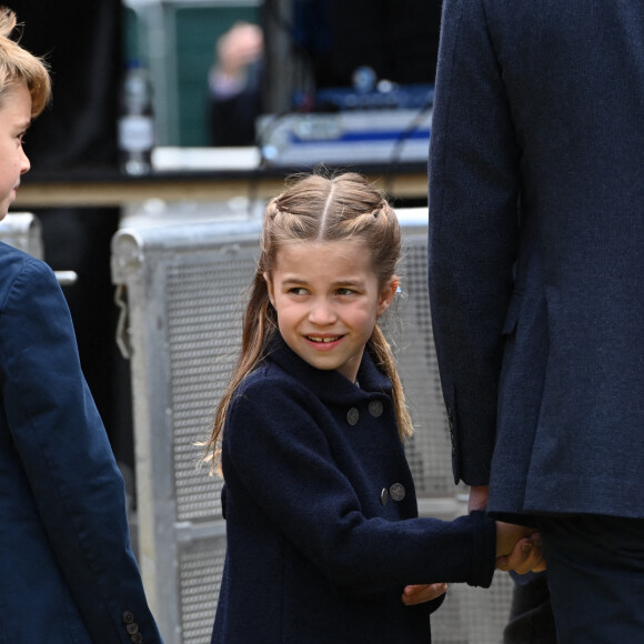 Le prince George de Cambridge et la princesse Charlotte de Cambridge en visite au château de Cardiff, Royaume Uni, le 4 juin 2022, à l'occasion du jubilé de platine de la reine d'Angleterre. 