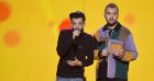 Big Flo & Oli sur le plateau de "C à Vous"