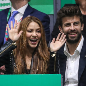 Gerard Piqué et la chanteuse Shakira officialisent leur séparation après douze ans de relation.