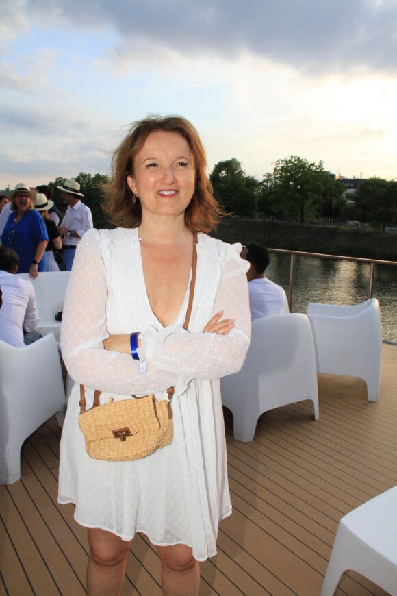 Anne Roumanoff au Trophée de la Pétanque Gastronomique à Paris Yacht Marina. © Philippe Baldini / Bestimage