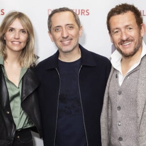 Laurence Arné avec son compagnon Dany Boon et Gad Elmaleh - Gad Elmaleh lors de la dernière parisienne de son spectacle "D'ailleurs" au Dôme de Paris le 26 février 2022 au cocktail de l'After show. © Jack Tribeca / Bestimage 