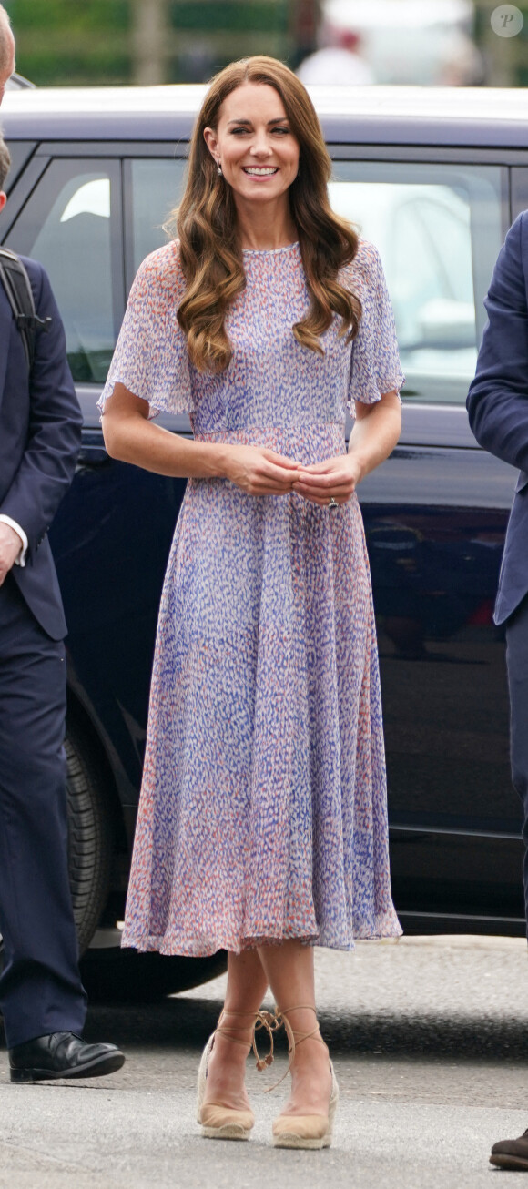 Catherine (Kate) Middleton, duchesse de Cambridge, lors d'une visite à la toute première journée du comté de Cambridgeshire à l'hippodrome July à Newmarket, Royaume Uni