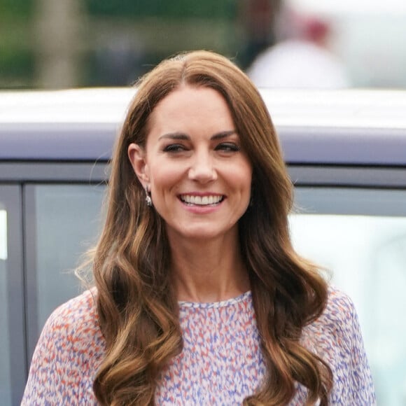 Catherine (Kate) Middleton, duchesse de Cambridge, lors d'une visite à la toute première journée du comté de Cambridgeshire à l'hippodrome July à Newmarket, Royaume Uni