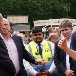 Le prince William, duc de Cambridge, et Catherine (Kate) Middleton, duchesse de Cambridge, lors d'une visite à la toute première journée du comté de Cambridgeshire à l'hippodrome July à Newmarket, Royaume Uni, le 23 juin 2022. 