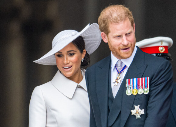 Le prince Harry, duc de Sussex, et Meghan Markle, duchesse de Sussex lors de la messe célébrée à la cathédrale Saint-Paul de Londres, dans le cadre du jubilé de platine (70 ans de règne) de la reine Elisabeth II d'Angleterre. Londres, le 3 juin 2022. 
