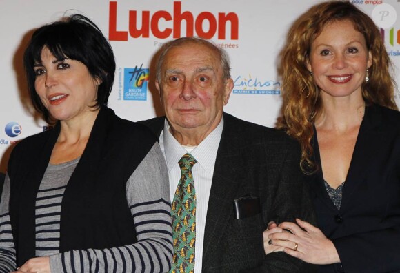 Claude Chabrol entouré de son jury à l'occasion de la cérémonie d'ouverture du 12e Festival de Luchon, le 3 février 2010.