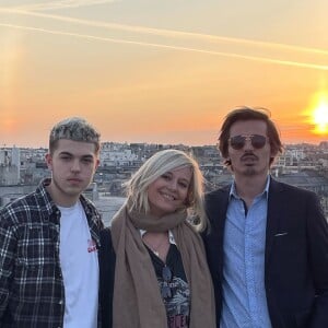 Flavie Flament, ses fils Antoine et Enzo. Le 30 mai 2021.