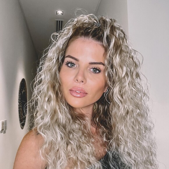 Jessica Thivenin et Thibault Garcia, stars de télé-réalité, forment une jolie famille avec leurs enfants Maylone et Leewane.