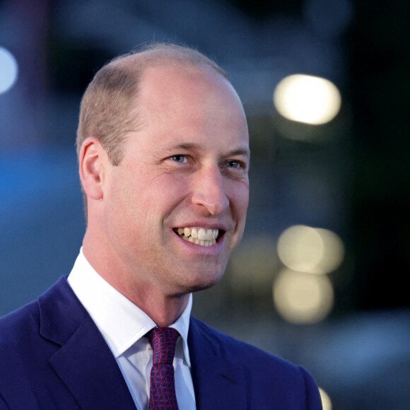Le prince William, duc de Cambridge, lors de l'illumination de la sculpture "Tree of Trees" au palais de Buckingham à Londres, à l'occasion du jubilé de platine de la reine. Le 2 juin 2022.
