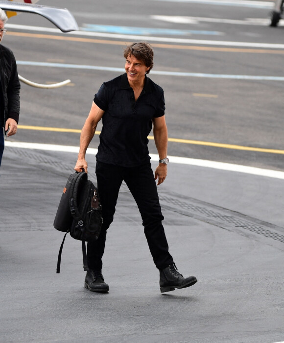 Tom Cruise arrive à l'héliport de Battersea à Londres, le 24 juin 2022.