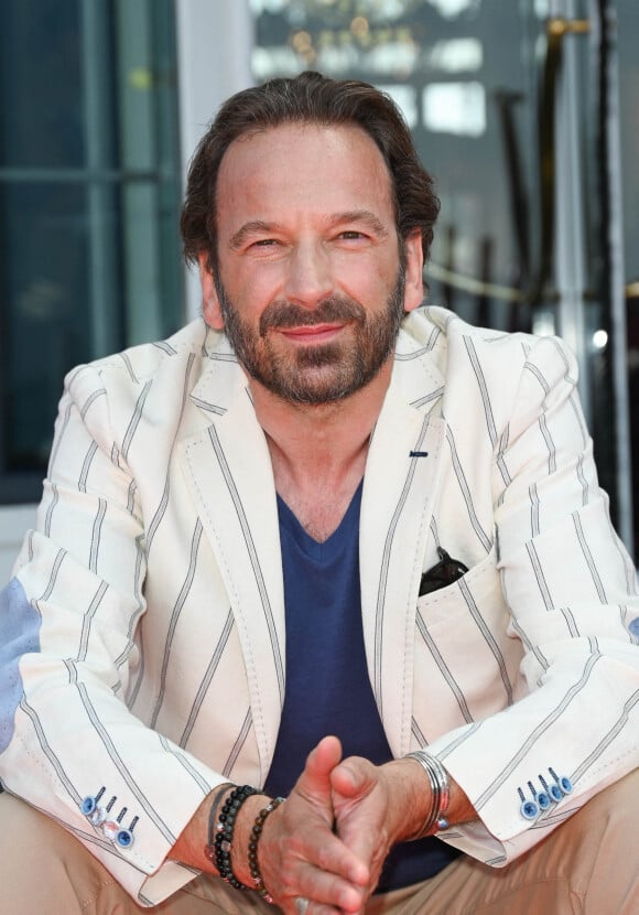 François Busnel lors du 36ème Festival du Film de Cabourg, France, le 17 juin 2022. © Coadic Guirec/Bestimage