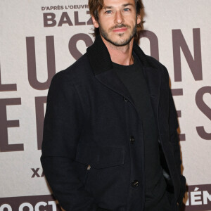 Gaspard Ulliel lors du photocall de l'avant première du film "Illusions perdues" au cinéma UGC Normandie à Paris le 4 octobre 2021. © Coadic Guirec / Bestimage