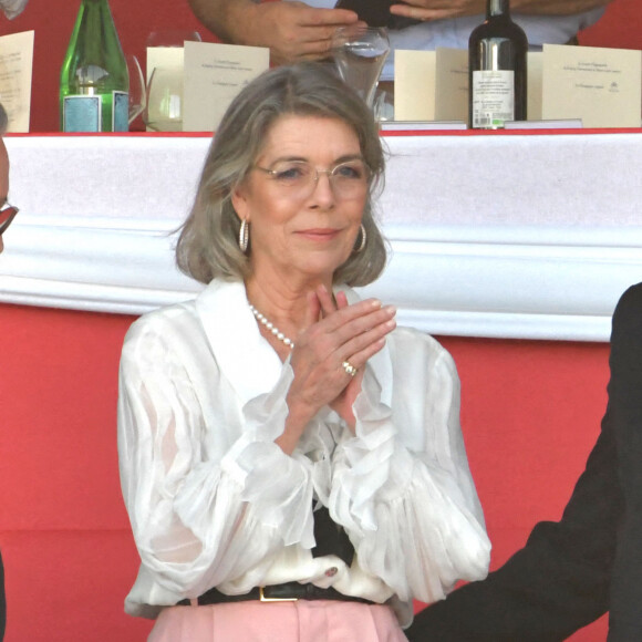 La princesse Caroline de Hanovre, portant un chemisier Chanel, le prince Albert II de Monaco, et Charlotte Casiraghi durant le Jumping International de Monaco, 16eme édition du Longines Global Champions Tour, le 2 juillet 2022. Le prix du Prince Souverain lors de la dernière journée de la compétition a été remis sur le port Hercule à Monaco. C'est le cavalier autrichien Max Kuhner qui a terminé premier, suivi par l'irlandais Darragh Kenny et du belge Olivier Philippaerts