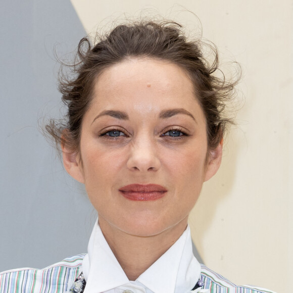 Marion Cotillard au photocall du défilé de mode Haute-Couture automne-hiver 2022-2023 "Chanel" à Paris, France © Olivier Borde/Bestimage 