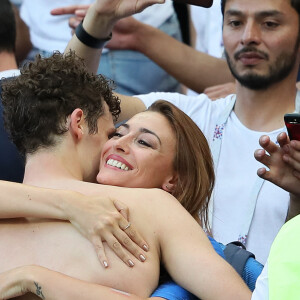 L'ex-Miss France Rachel Legrain-Trapani félicite son compagnon Benjamin Pavard après la victoire de la France face à l'Argentine lors des 8ème de finale de la Coupe du monde à Kazan en Russie le 30 juin 2018. © Cyril Moreau/Bestimage