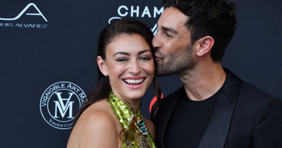 Rachel Legrain Trapani Miss France Et Son Compagnon Valentin L Onard Au Photocall De La