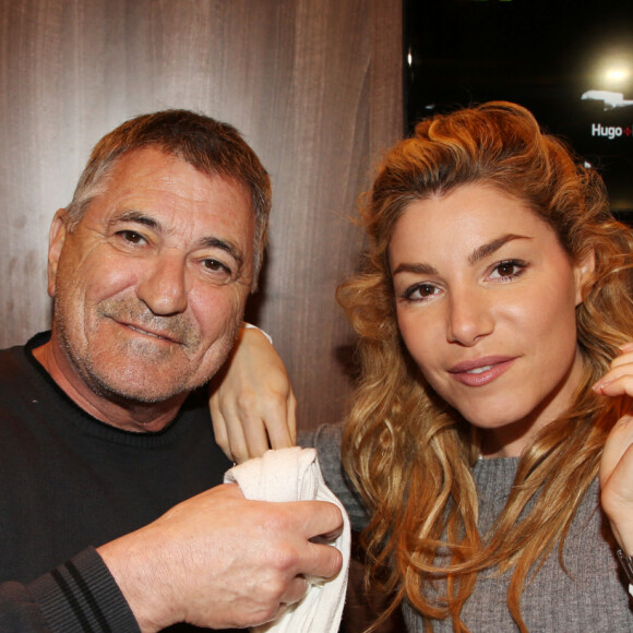 Jean-Marie Bigard et sa femme Lola Marois lors du salon du livre de Paris le 17 Mars 2018 à la Porte de Versailles de Paris. © Denis Guignebourg/Bestimage