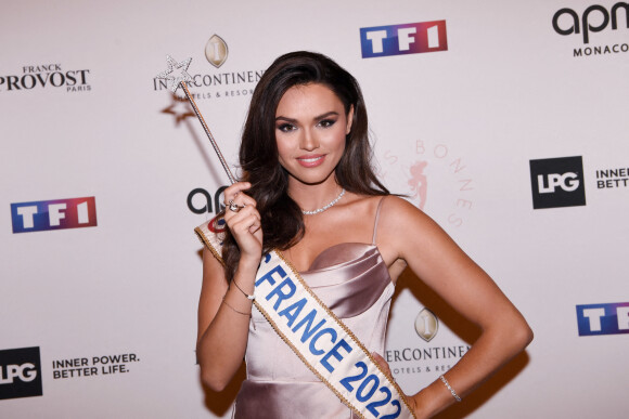 Diane Leyre, miss France 2022 lors du gala de l'association "Les bonnes fées" à l'InterContinental Paris le 14 juin 2022. © Rachid Bellak / Bestimage 