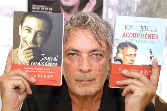 Frederic Deban au 34ème Salon du Livre à Cosne-Cours-sur-Loire, le 28 mai 2022. © Cédric Perrin/Bestimage