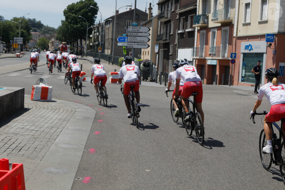 Exclusif - Illustration - Personnalités lors de l'Etape du Coeur de l'association Mécénat Chirurgie Cardiaque (MCC) entre Rive-de-Gier et Saint-Etienne à l'occasion du Tour de France 2022. Le 15 juillet 2022 © Christophe Clovis / Bestimage