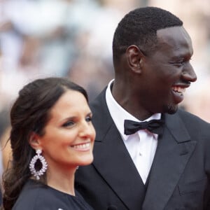 Omar Sy et sa femme Hélène - Montée des marches du film " Top Gun : Maverick " lors du 75ème Festival International du Film de Cannes. © Cyril Moreau / Bestimage 