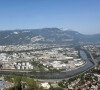 Grenoble : la Presqu'ile au confluent du Drac et de l'Isère ou est situé le Comissariat à l'énergie atomique et aux energies alternatives (CEA) ainsi que l'Institut Laue-Langevin (ILL)