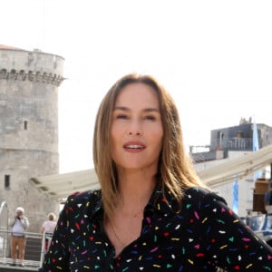 "Ici tout commence" - Vanessa Demouy de "Ici tout commence" - Festival de la Fiction de La Rochelle. Le 18 septembre 2021 © Jean-Marc Lhomer / Bestimage