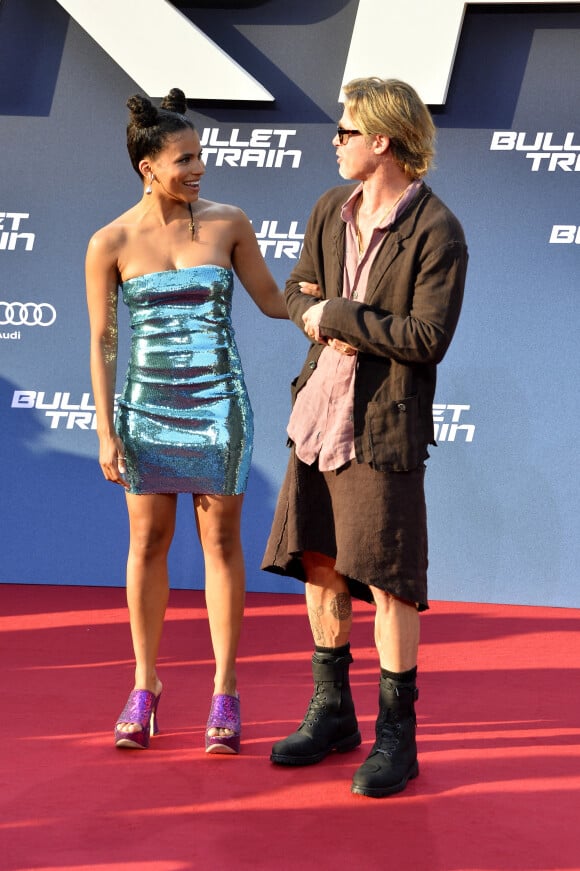 Zazie Beetz et Brad Pitt à la première du film "Bullet Train" à Berlin, le 19 juillet 2022. 