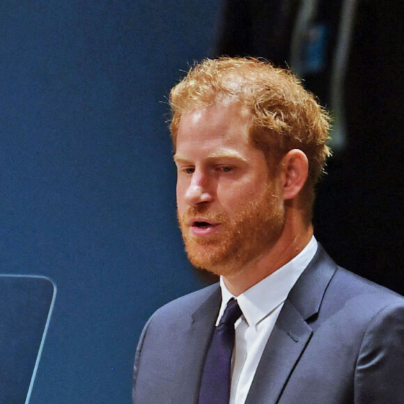 Le prince Harry, duc de Sussex et Meghan Markle, duchesse de Sussex, lors de la célébration du "Nelson Mandela International Day" au siège de l'ONU à New York. Le Prix Nelson Mandela des Nations Unies 2020 a été décerné à Mme Marianna V. Vardinoyannis de Grèce et au Dr Morissanda Kouyate de Guinée. New York, le 18 juillet 2022. 