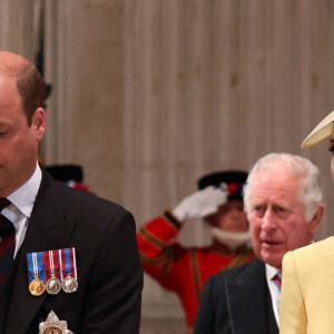 Le prince William, duc de Cambridge, et Catherine (Kate) Middleton, duchesse de Cambridge, Le prince Charles, prince de Galles, et Camilla Parker Bowles, duchesse de Cornouailles - - Les membres de la famille royale et les invités lors de la messe célébrée à la cathédrale Saint-Paul de Londres, dans le cadre du jubilé de platine (70 ans de règne) de la reine Elisabeth II d'Angleterre. Londres, le 3 juin 2022. 