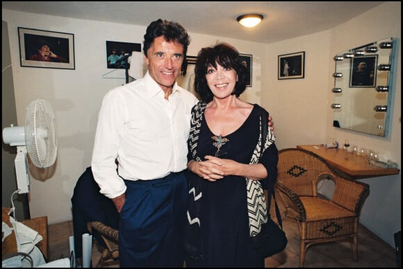 Sacha Distel et Juliette Gréco à Ramatuelle en 1996.