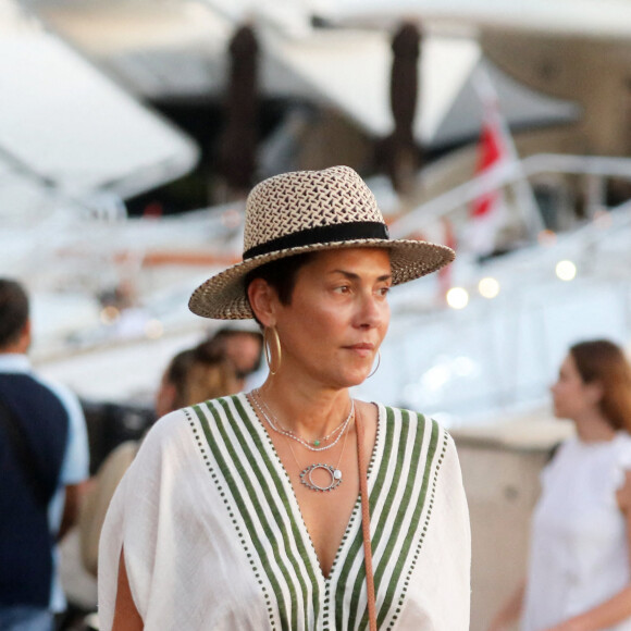 Cristina Cordula et son mari Frédéric Cassin sur le port de Saint-Tropez le 31 Juillet 2020.