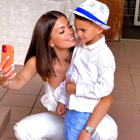 Mélanie Da Cruz avec son fils Swan