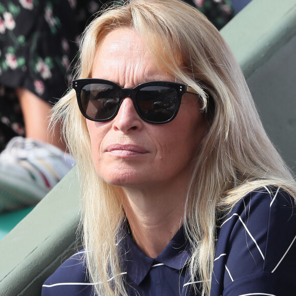 Estelle Lefebure et sa fille Emma Smet dans les tribunes des internationaux de tennis de Roland Garros à Paris, France, le 6 juin 2018. © Cyril Moreau/Bestimage 