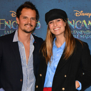 Juan Arbelaez et sa femme Laury Thilleman (Miss France 2011) - Avant-première du film "Encanto" de Disney au Grand Rex à Paris le 19 novembre 2021. © Veeren/Bestimage