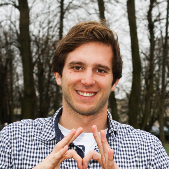 Clement Lefert - Lancement de la campagne "Pieces Jaunes 2013" a l'hopital Andre Mignot du Chesnay le 9 Janvier 2013.