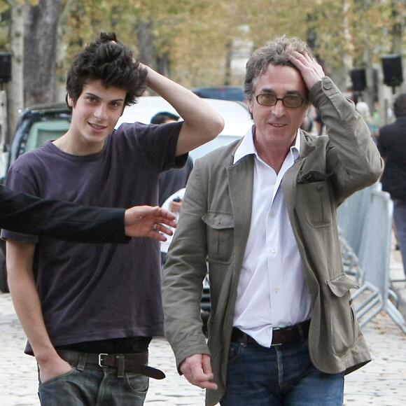 François Cluzet et son fils Paul Cluzet en 2010 aux obsèques d'Alain Corneau