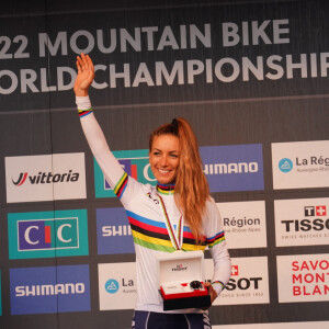 La française Pauline Ferrand-Prévot décroche le titre de championne du monde en short track aux Gets, Haute-Savoie, France, le 26 août 2022. © Fabio Averna/LPS/Zuma Press/Bestimage  FERRAND PREVOT Pauline during UCI Mountain Bike World Championships in Les Gets 2022 Cross-Country Short Track women Edite August 26, 2022, France. 