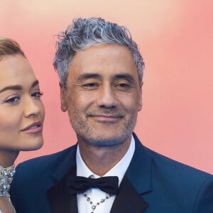 Rita Ora et son fiancé Taika Waititi à la première du film "Thor: Love and Thunder" à Londres, le 5 juillet 2022.