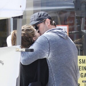 Exclusif - Katherine Schwarzenegger et son mari Chris Pratt font leur marché avec leur fille Lyla à Brentwood le 3 juillet 2022.