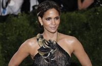 Halle Berry : Sa nouvelle coupe affole la toile, les internautes partagés...