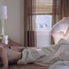 La craquante Amanda Seyfried dnas une torride scène de Big Love.