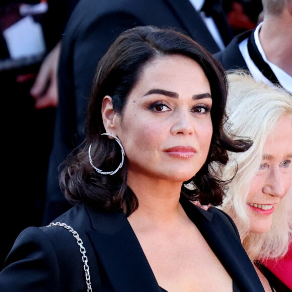 Lola Dewaere (bijoux Messika) - Montée des marches du film " Armageddon Time " lors du 75ème Festival International du Film de Cannes. © Dominique Jacovides / Bestimage 